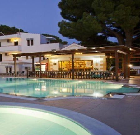 Pefkos Filoxenia Aparthotel Pefki  ภายนอก รูปภาพ